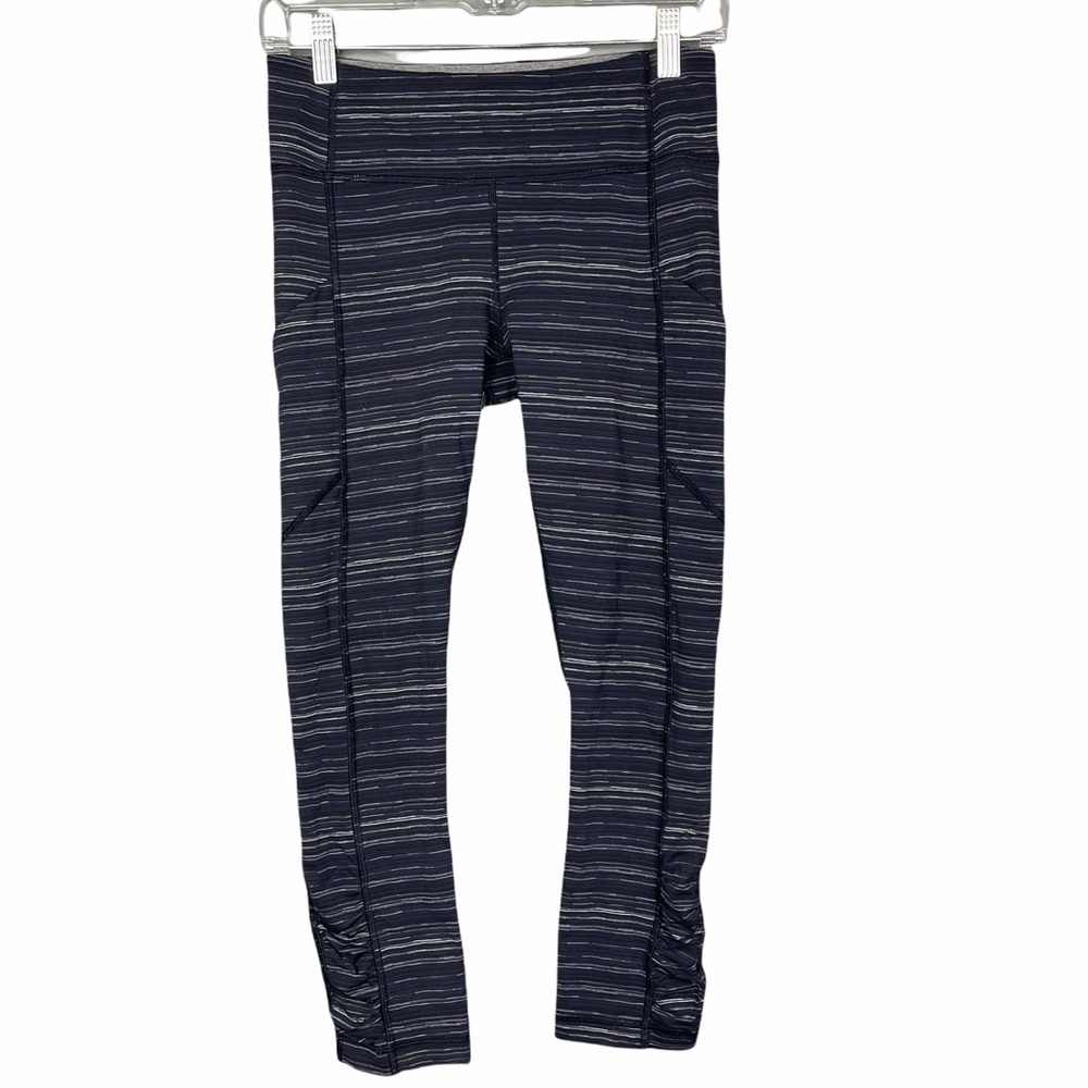 Lululemon Size 6 Space Dye Navy Gray 7/8 Length Leggings